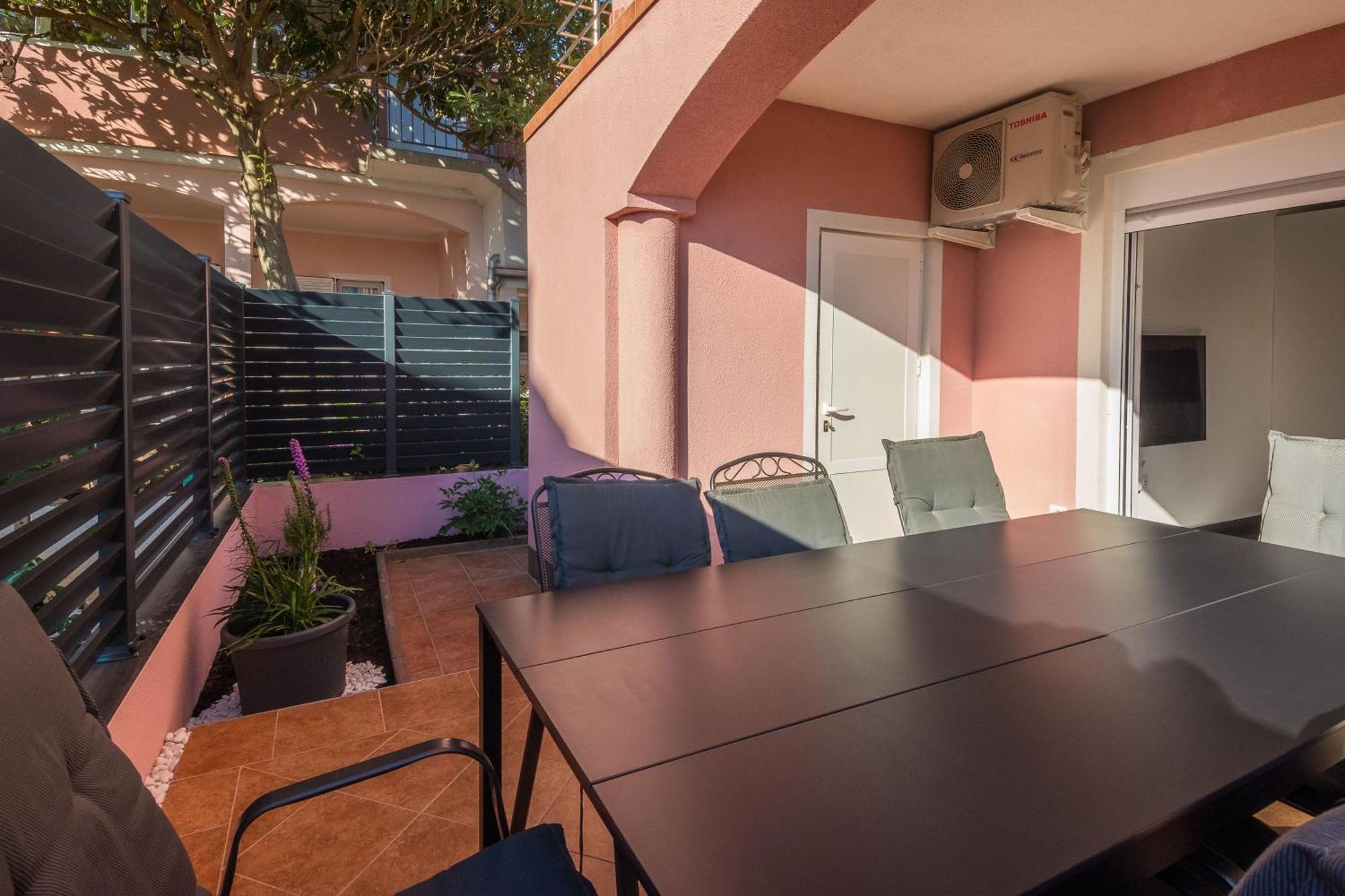 Apartments Trogrlic Privlaka  Extérieur photo